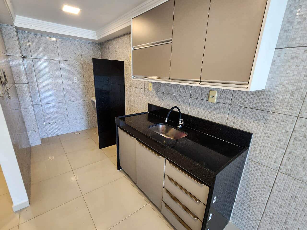 Apartamento à venda no Intermares: 