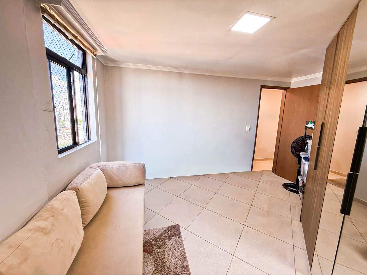 Apartamento à venda no Aeroclube: 