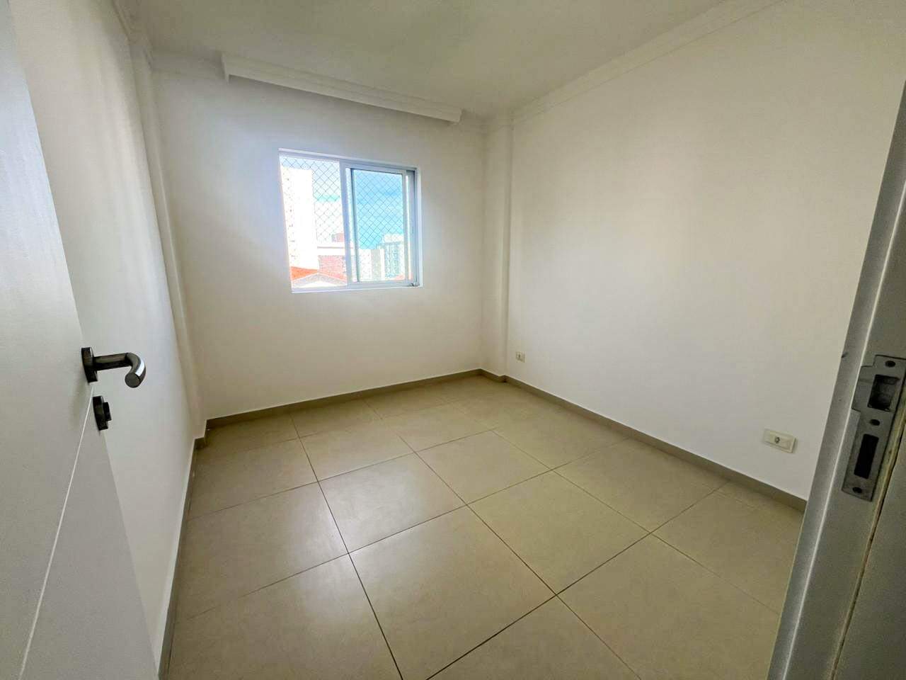 Apartamento à venda no Intermares: 