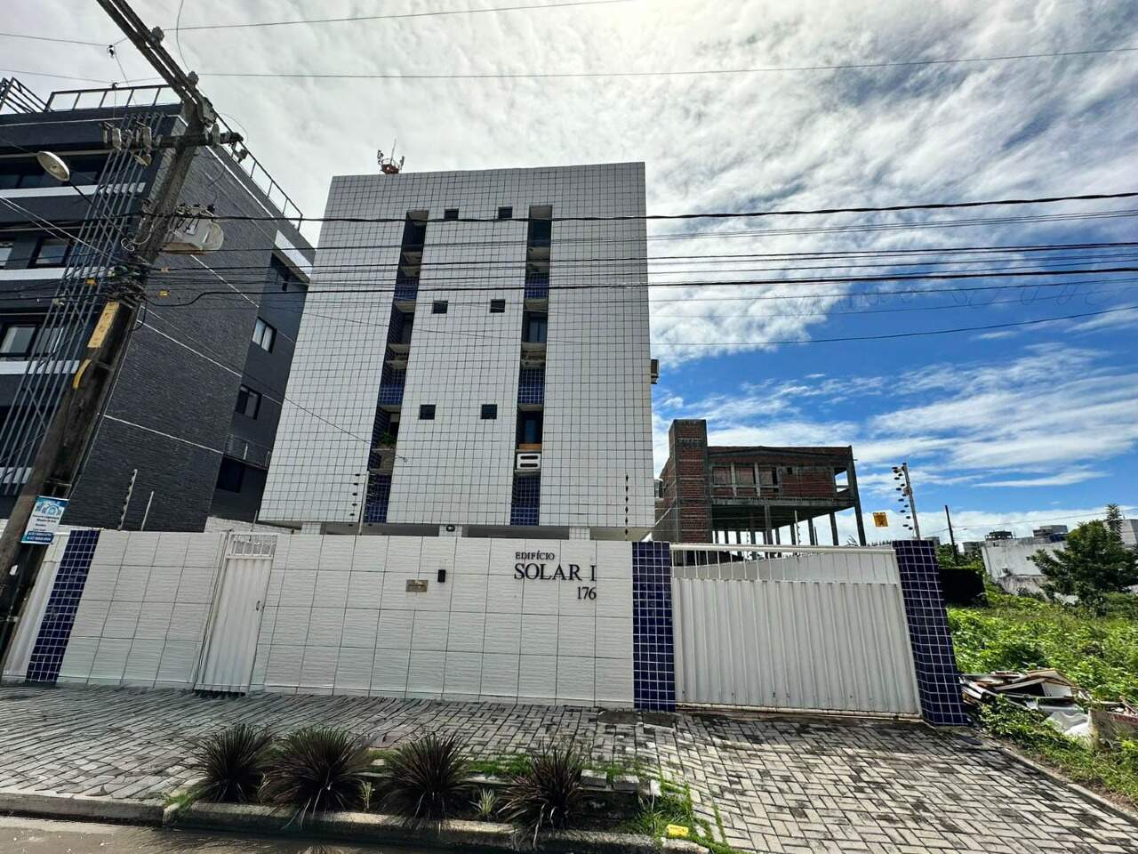 Apartamento à venda no Intermares: 