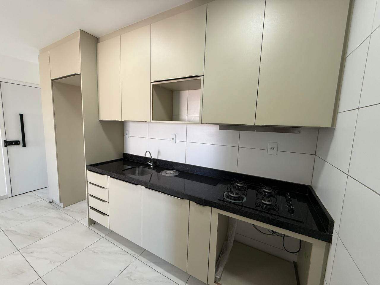 Apartamento à venda no Aeroclube: 