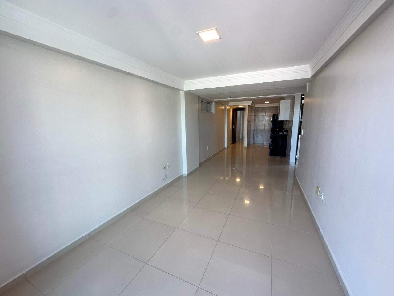 Apartamento para aluguel no Intermares: 
