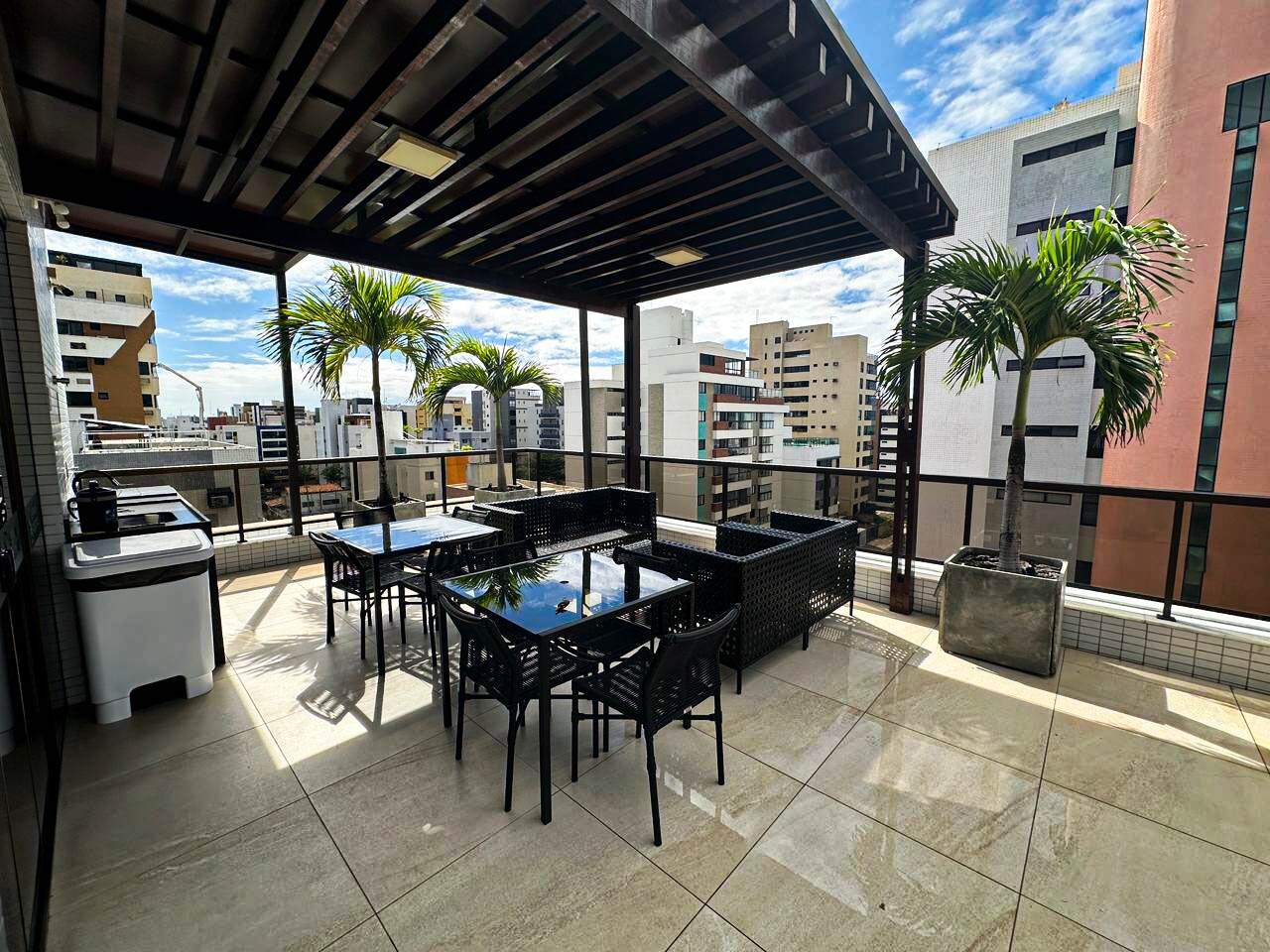Flat à venda no Intermares: 