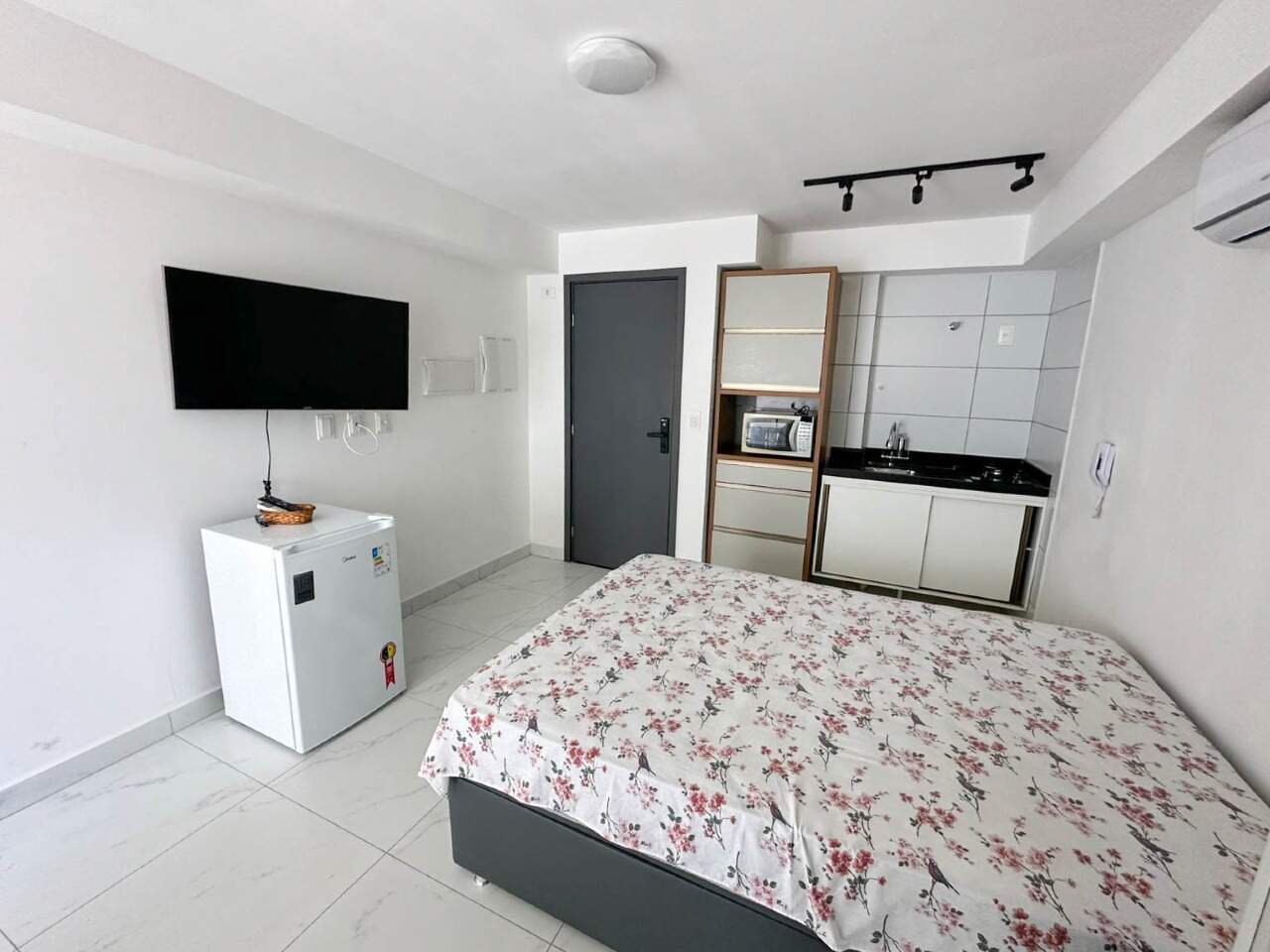 Studio para aluguel no Intermares: 