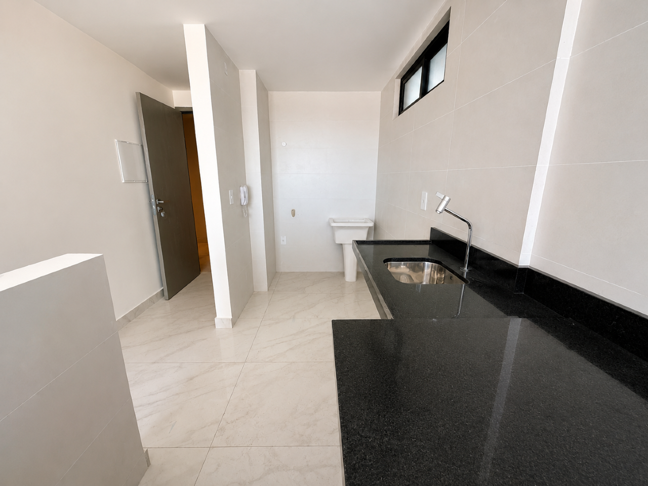 Apartamento à venda no Intermares: 
