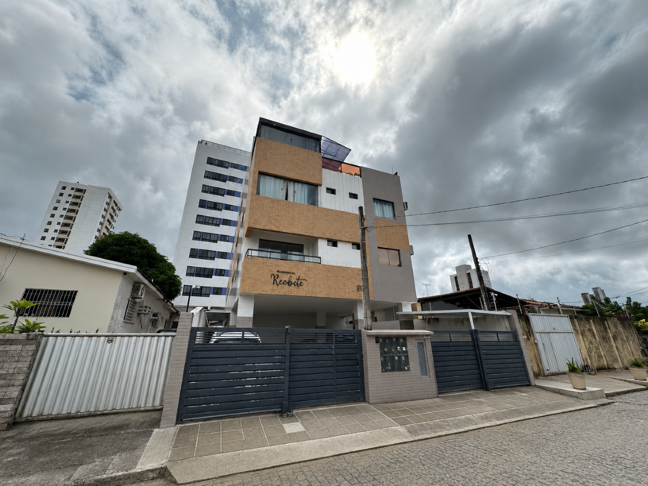Apartamento à venda no Tambauzinho: 