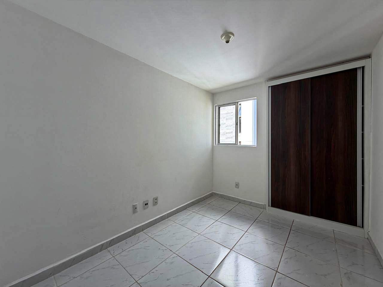Apartamento à venda no Intermares: 