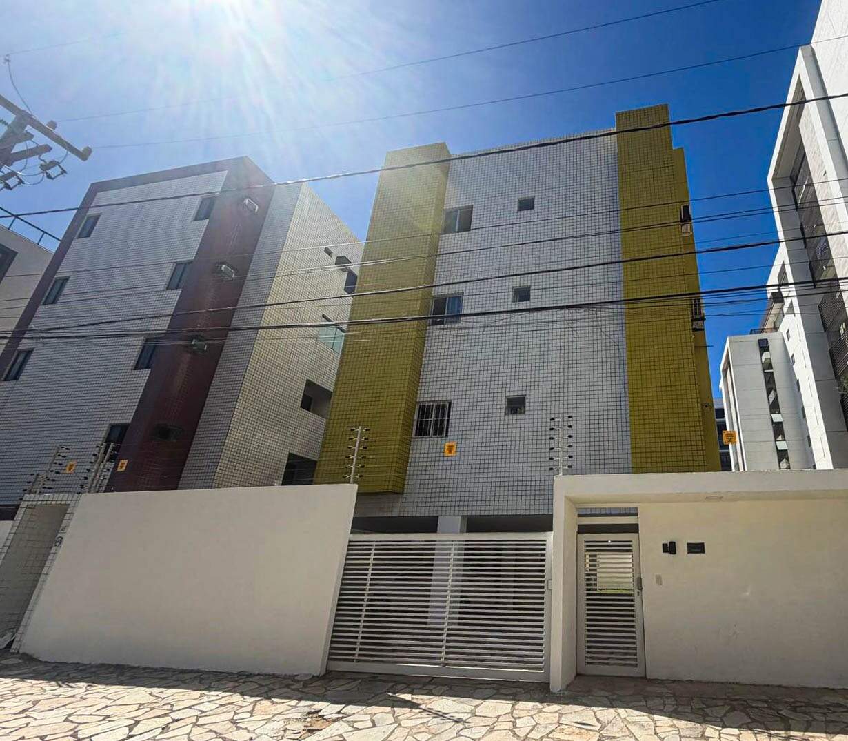 Apartamento à venda no Intermares: 