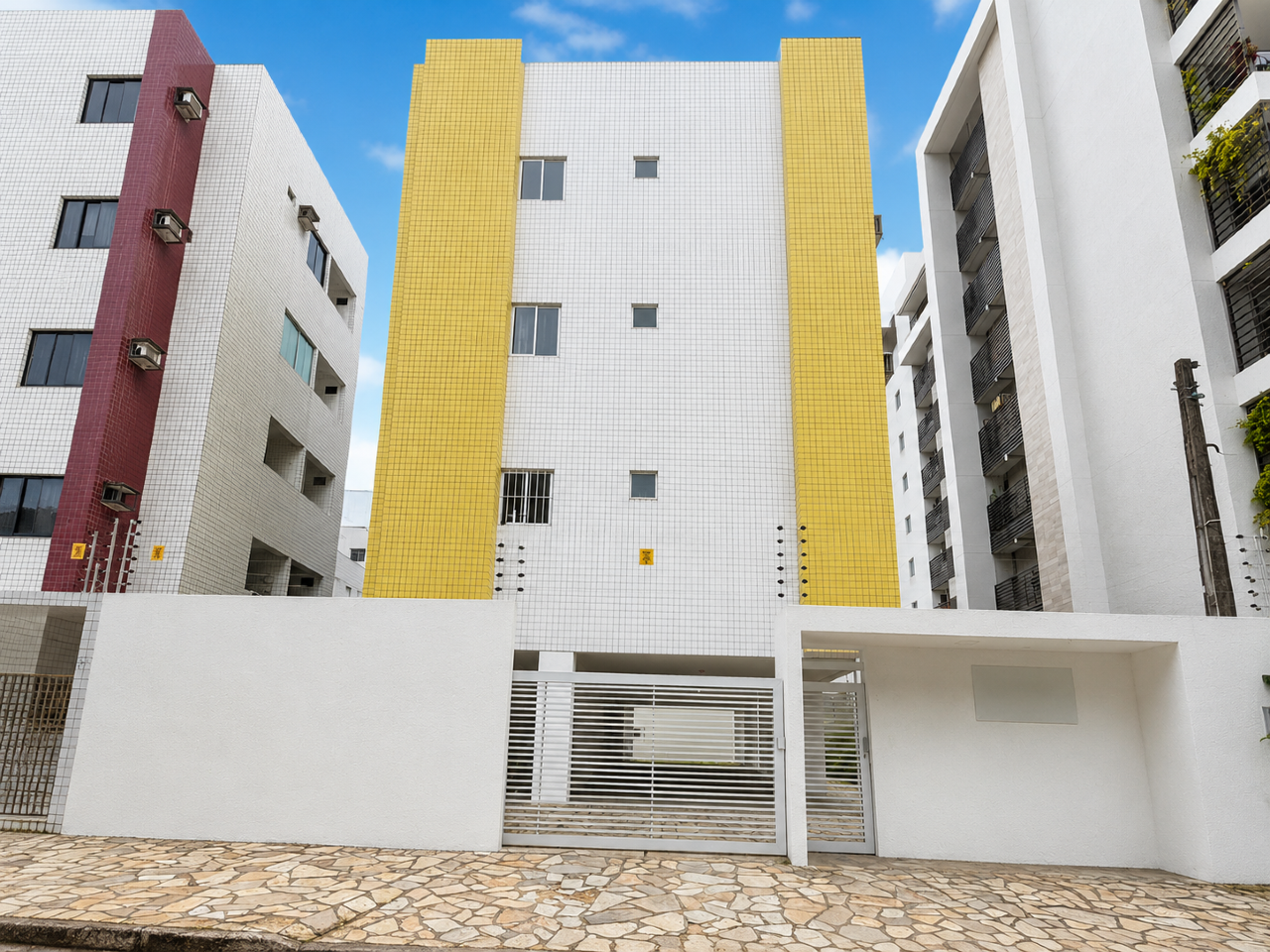 Apartamento à venda no Intermares: 