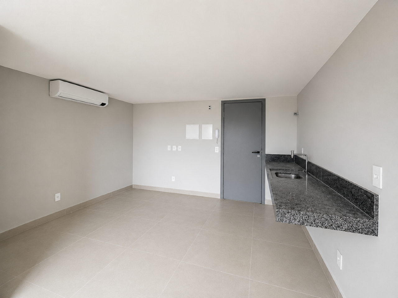 Flat à venda no Intermares: 