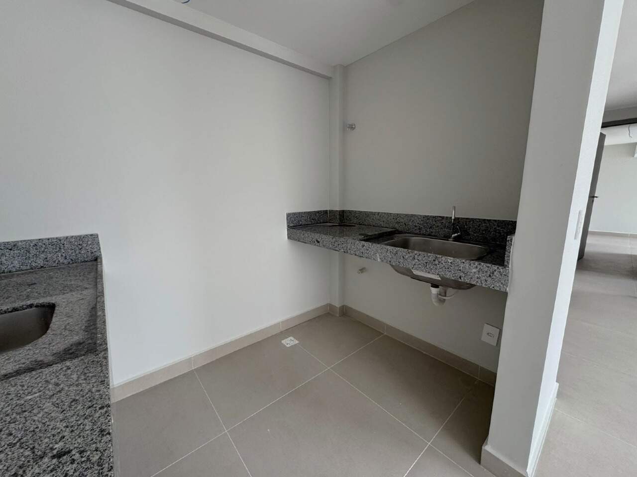 Apartamento à venda no Intermares: 