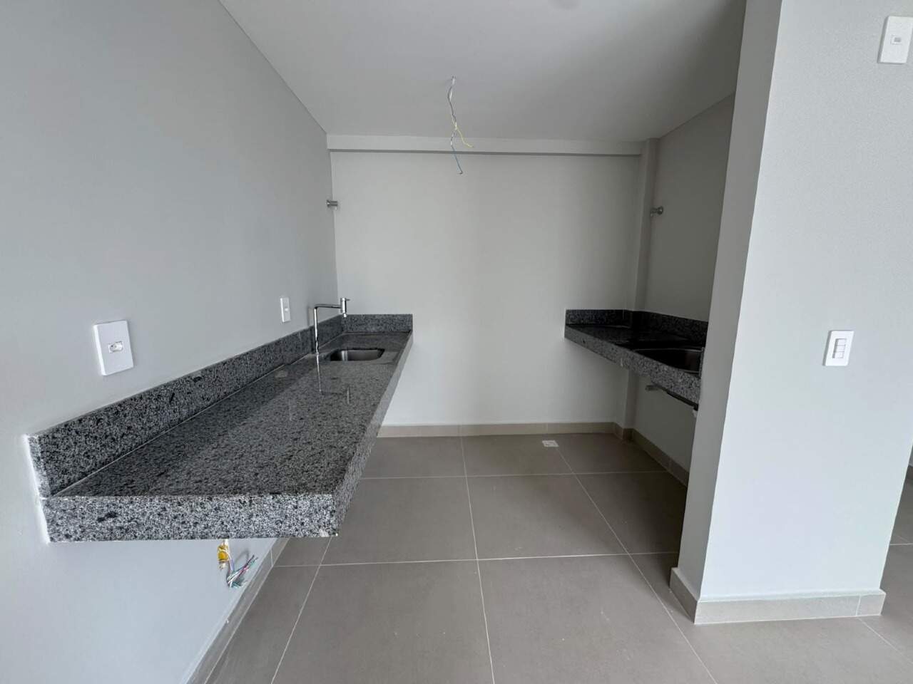 Apartamento à venda no Intermares: 