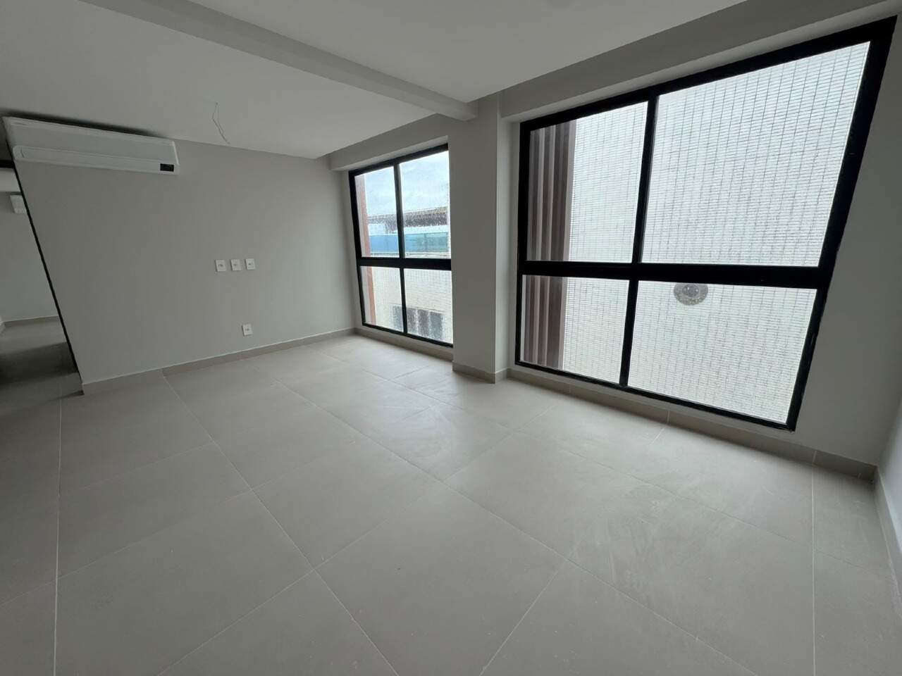 Apartamento à venda no Intermares: 
