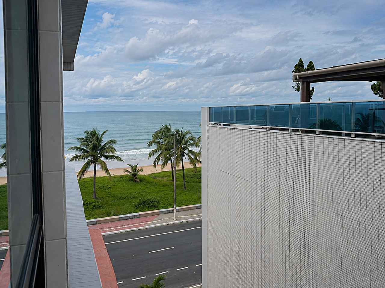 Apartamento à venda no Intermares: 