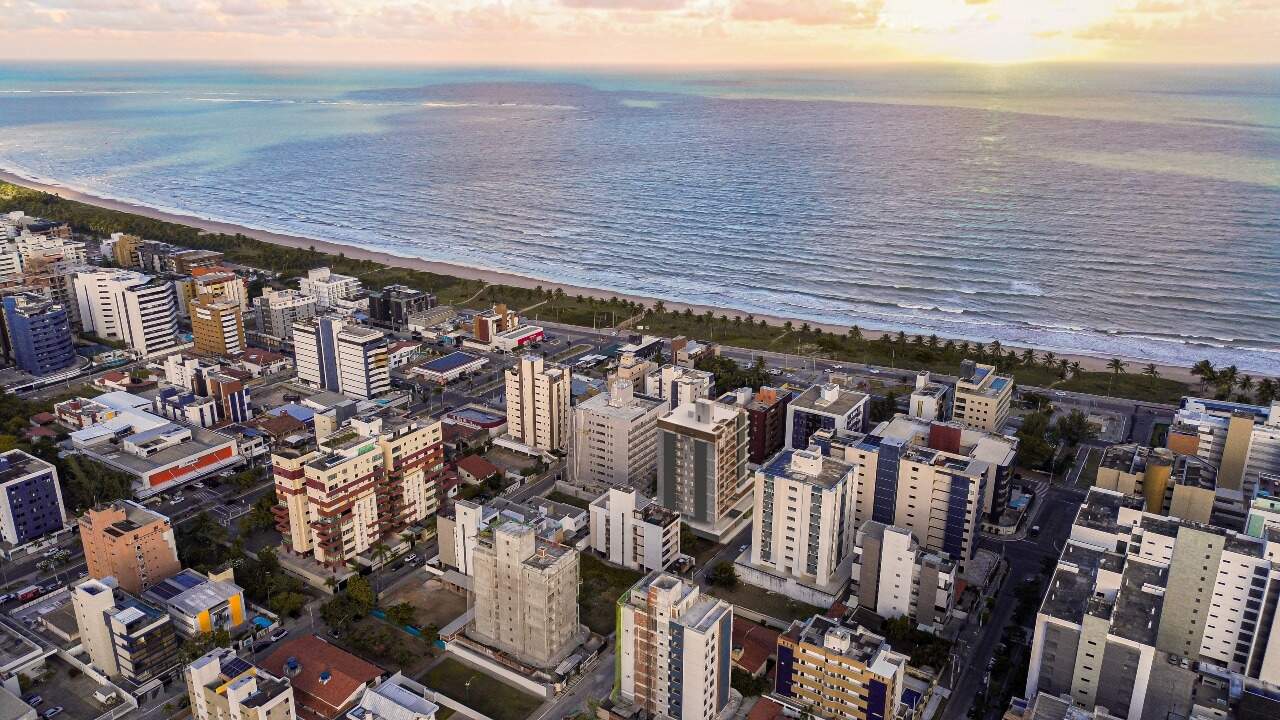 Apartamento à venda no Intermares: 