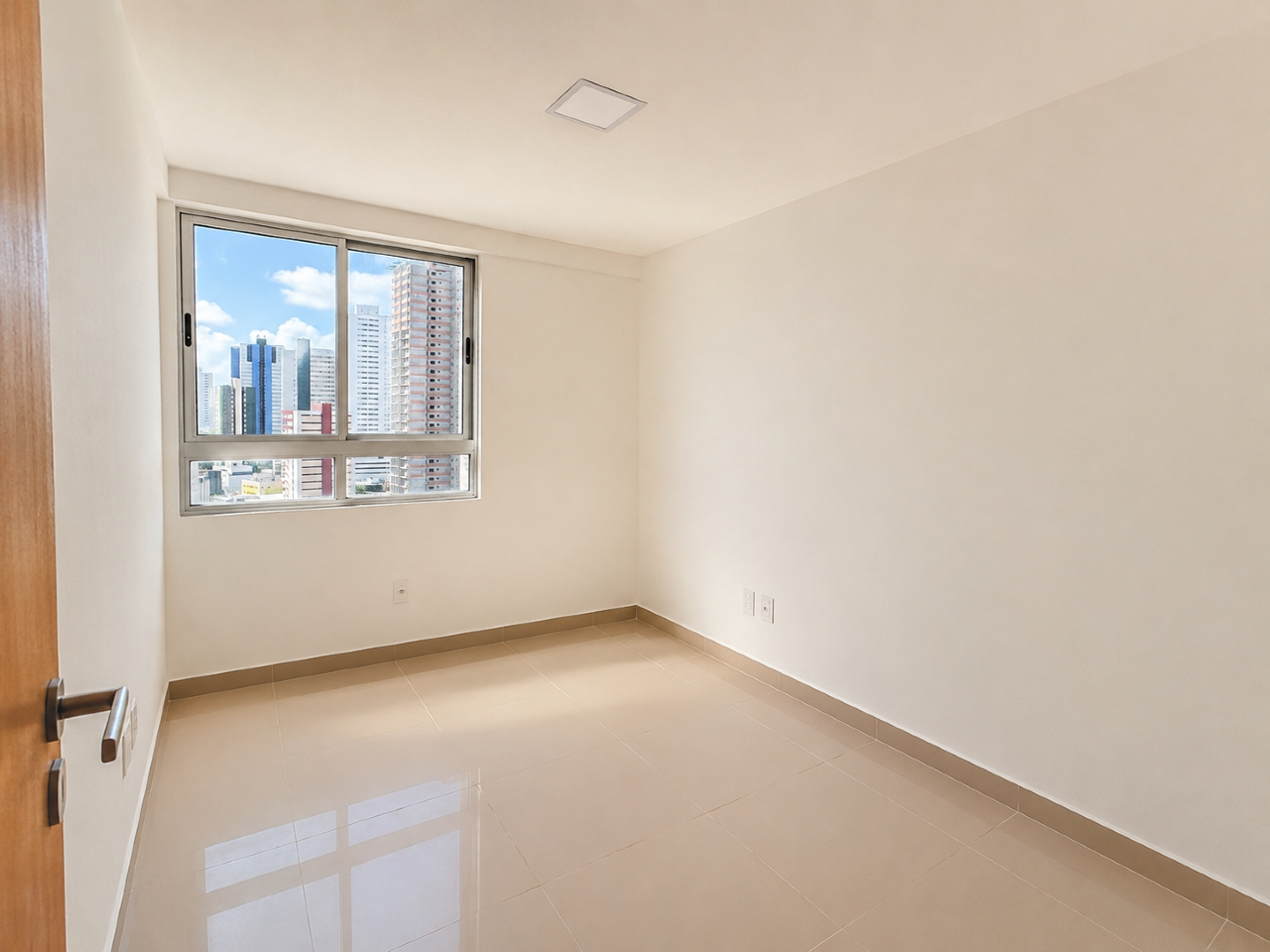 Apartamento à venda no Brisamar: 