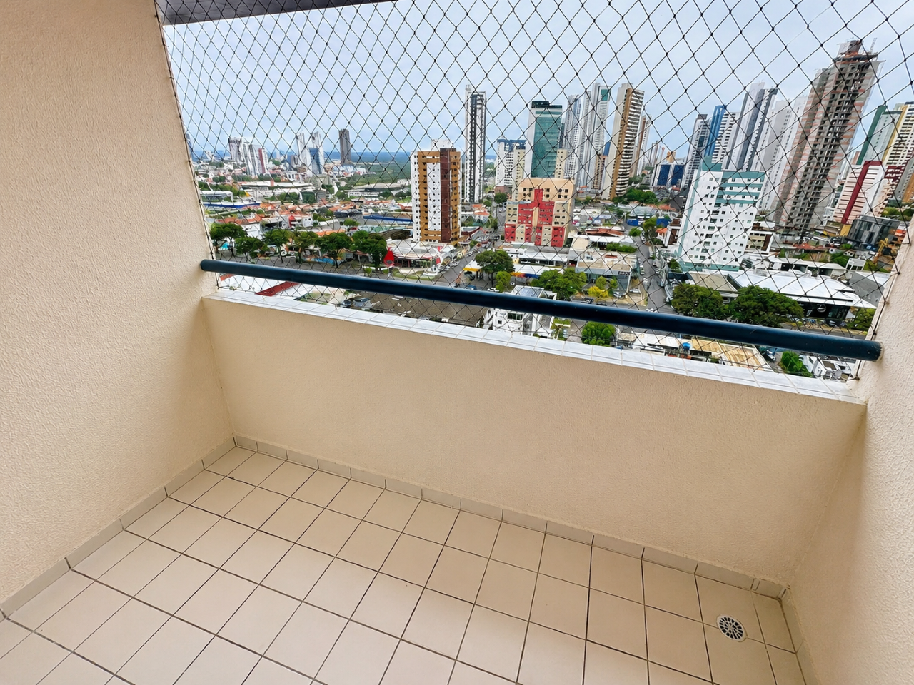 Apartamento para aluguel no Tambauzinho: 