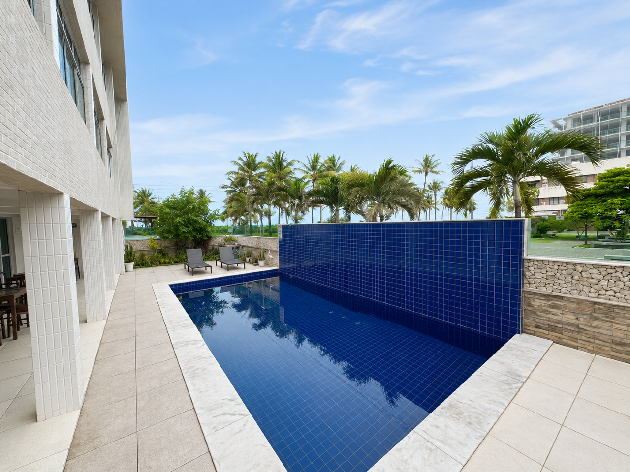 Apartamento para aluguel no Intermares: 