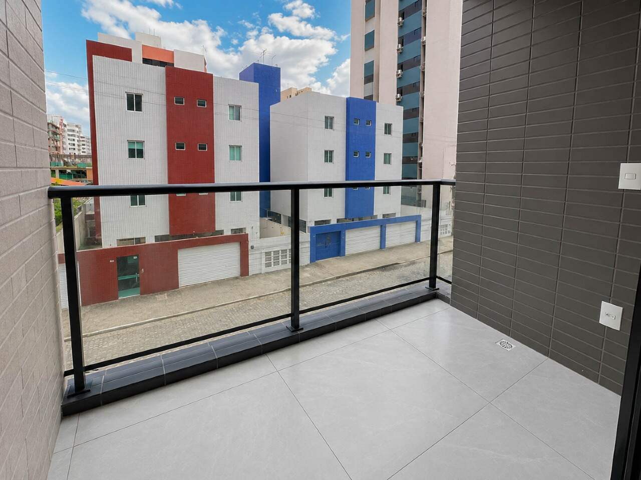 Apartamento para aluguel no Intermares: 