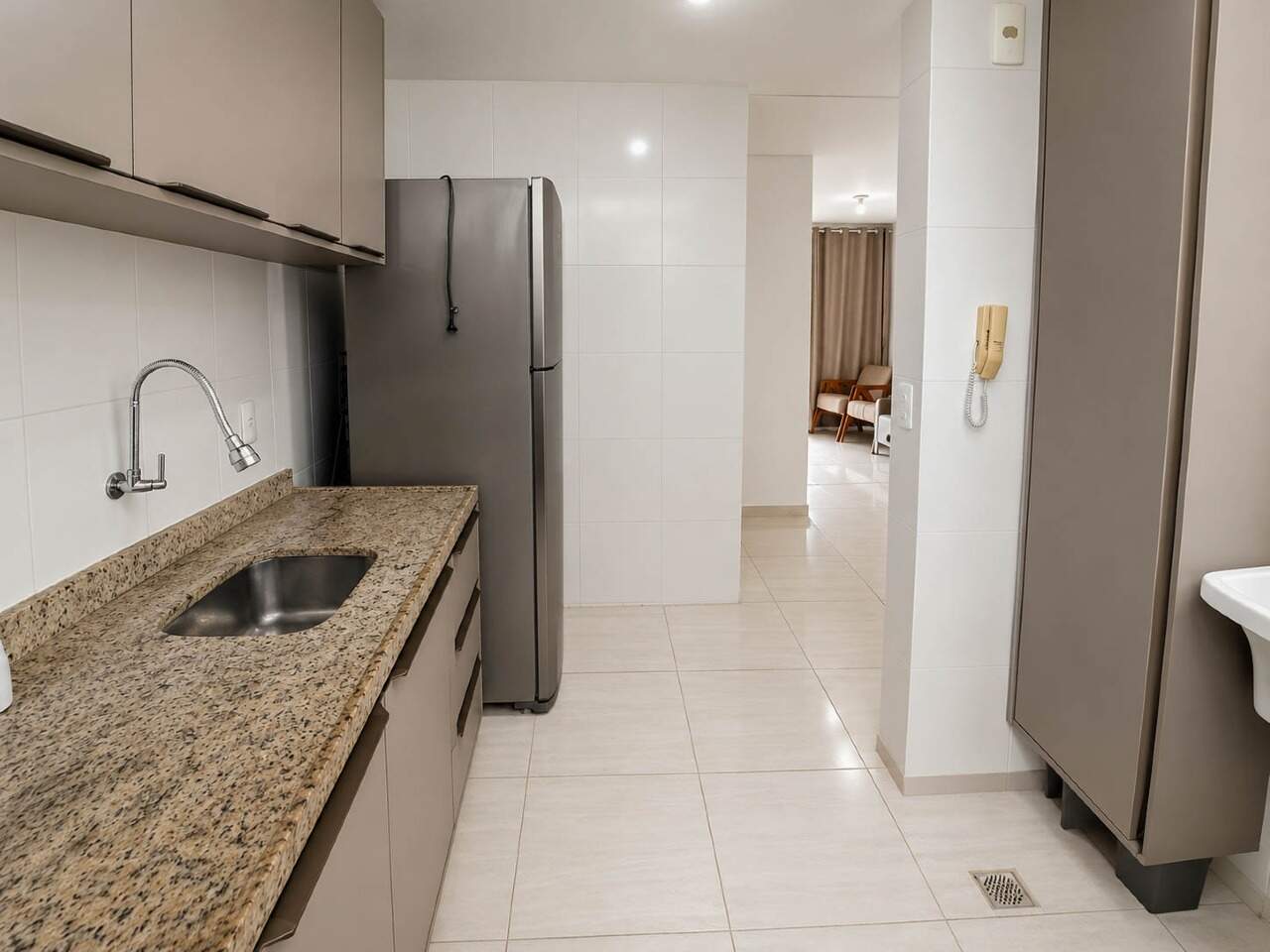 Apartamento para aluguel no Intermares: 