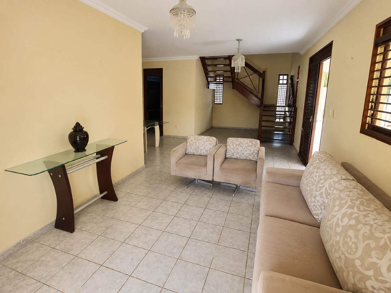 Casa à venda no Poço: 