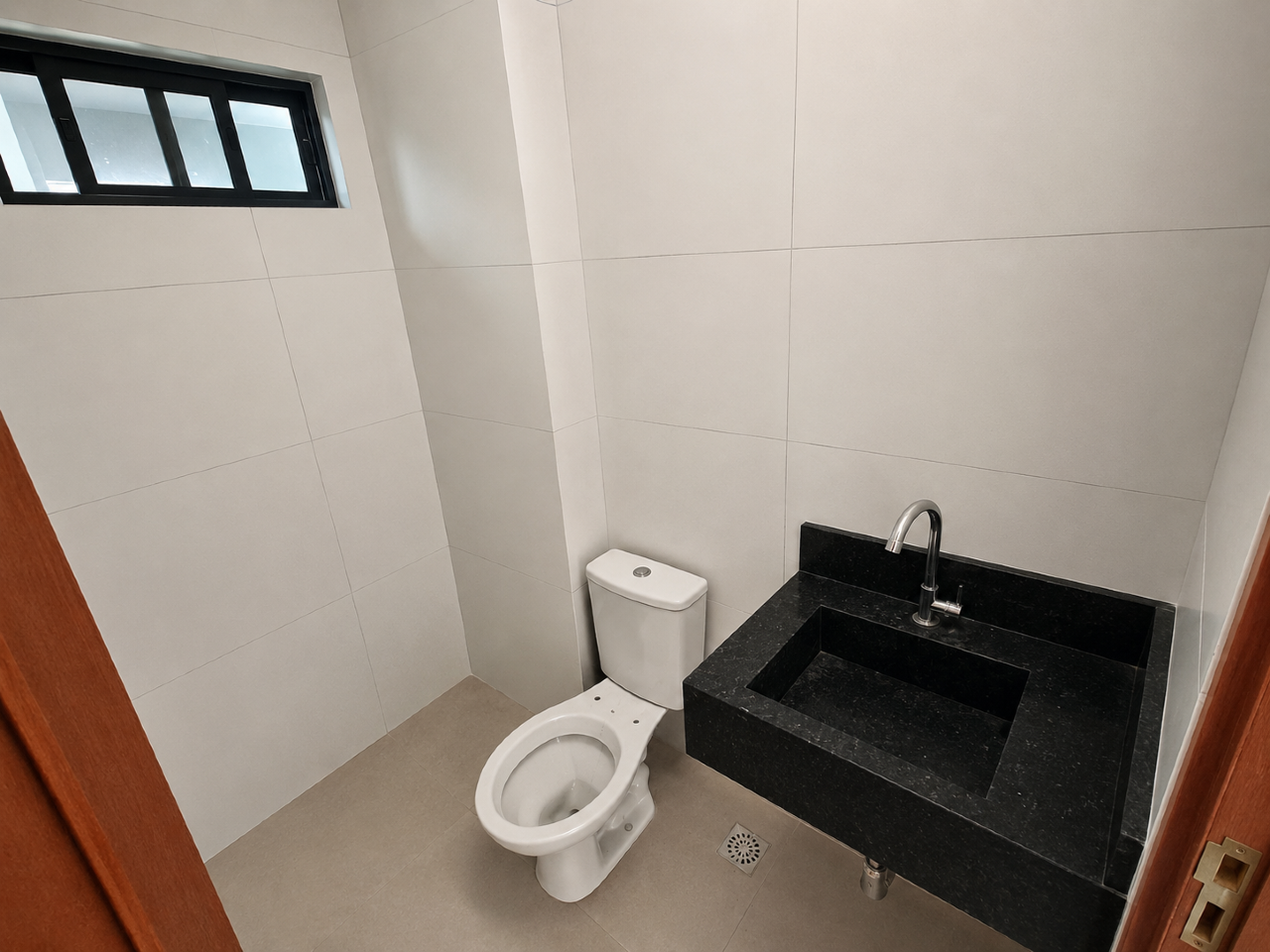 Flat à venda no Intermares: 