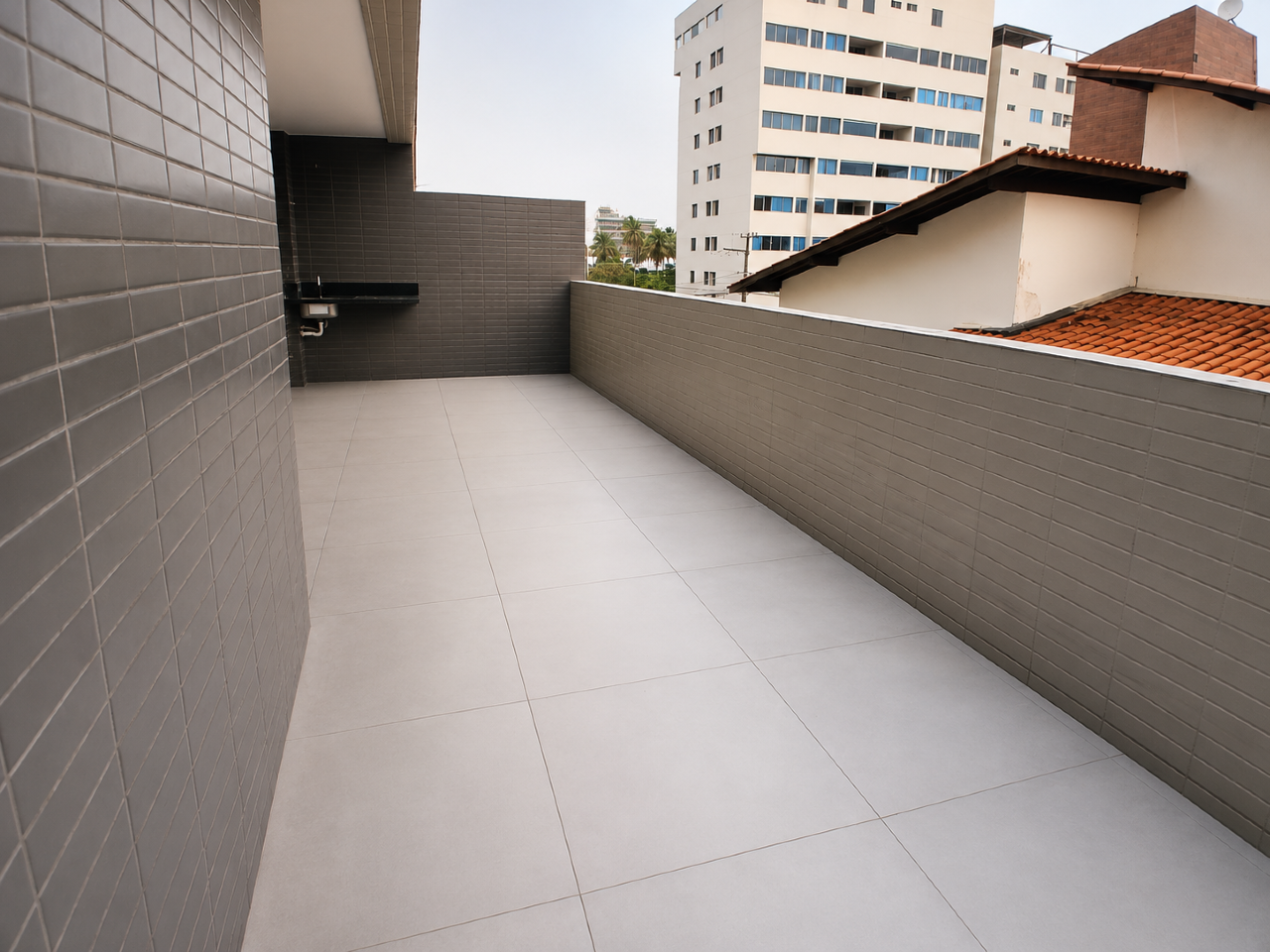 Apartamento Garden à venda no Intermares: 