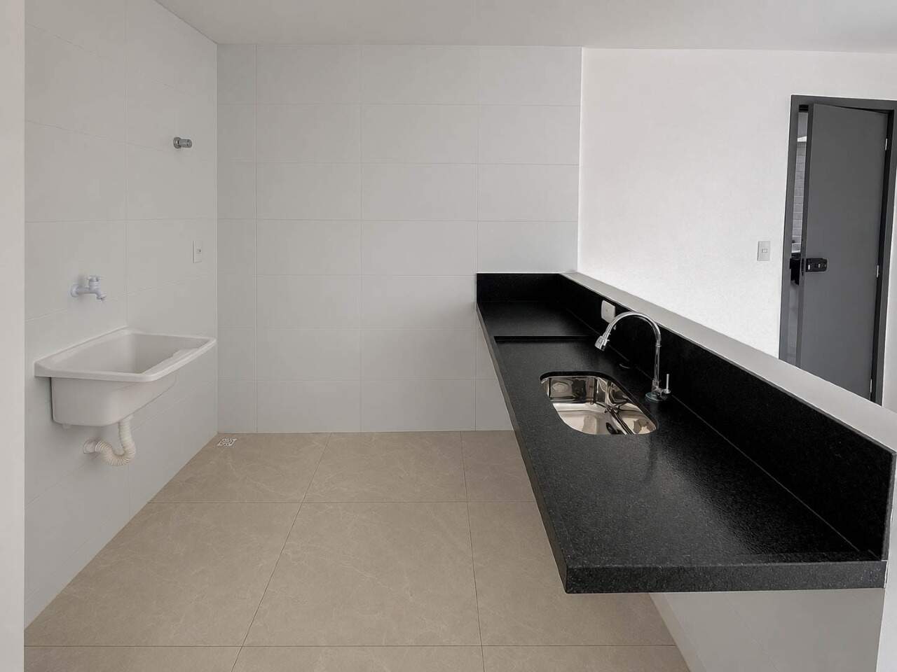 Apartamento à venda no Intermares: 