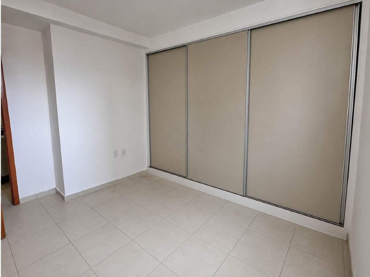 Apartamento para aluguel no Jardim Oceania: 
