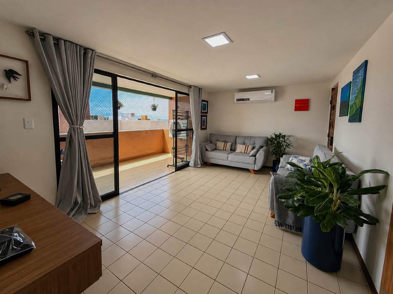 Apartamento à venda no Intermares: 