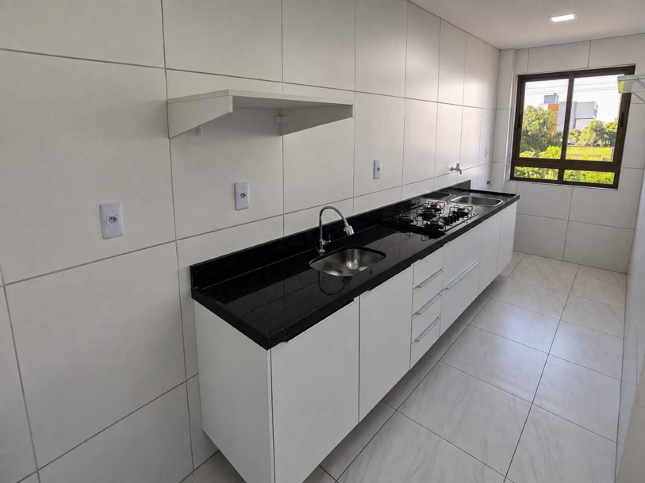 Apartamento para aluguel no Intermares: 