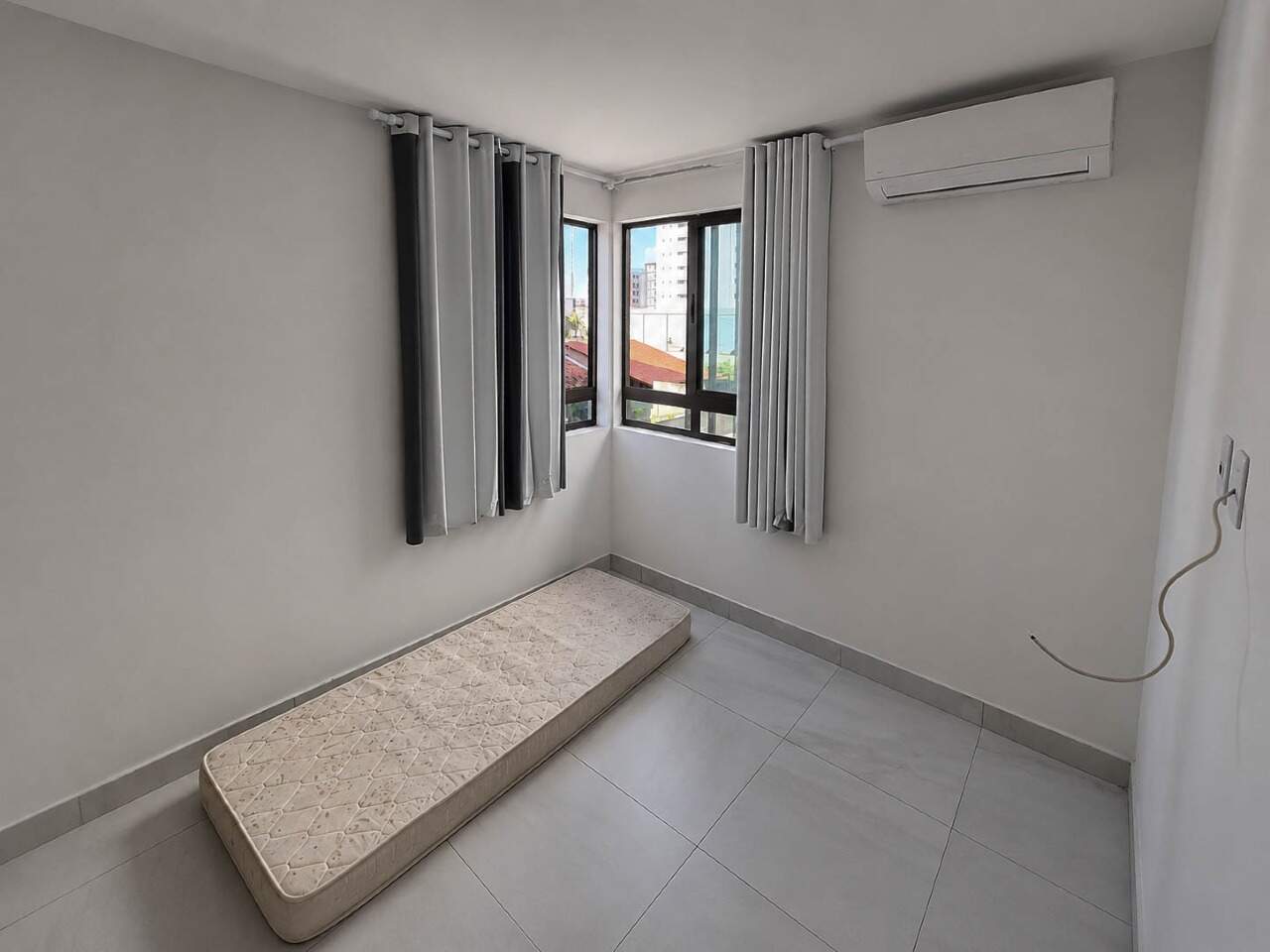 Apartamento para aluguel no Intermares: 