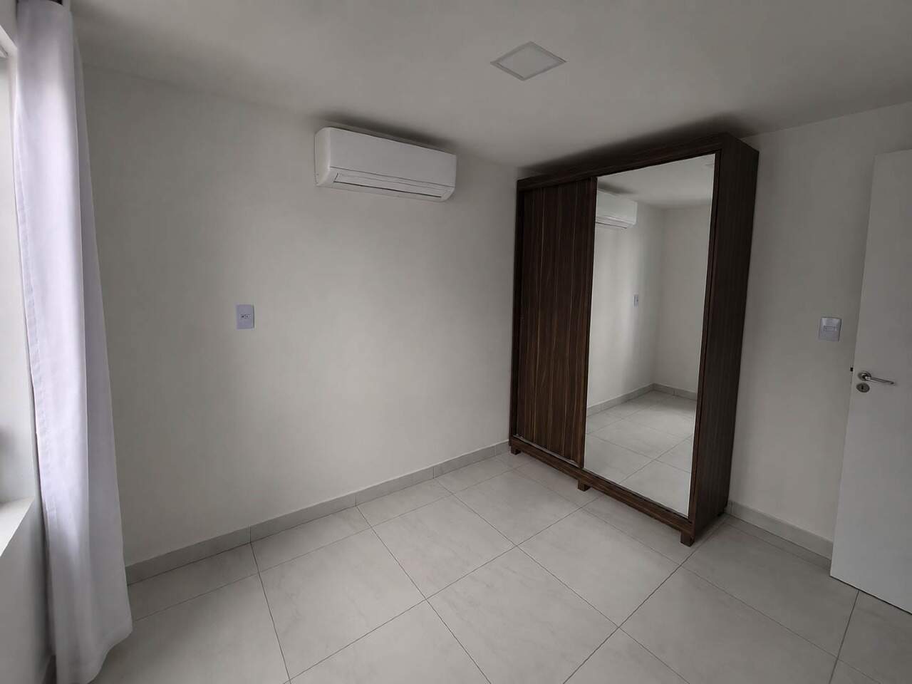 Apartamento para aluguel no Intermares: 
