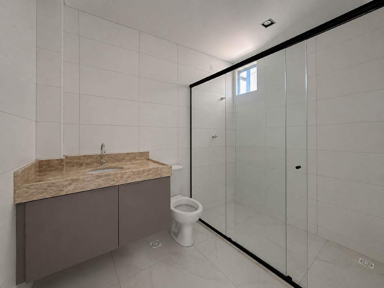 Apartamento à venda no Estados: 
