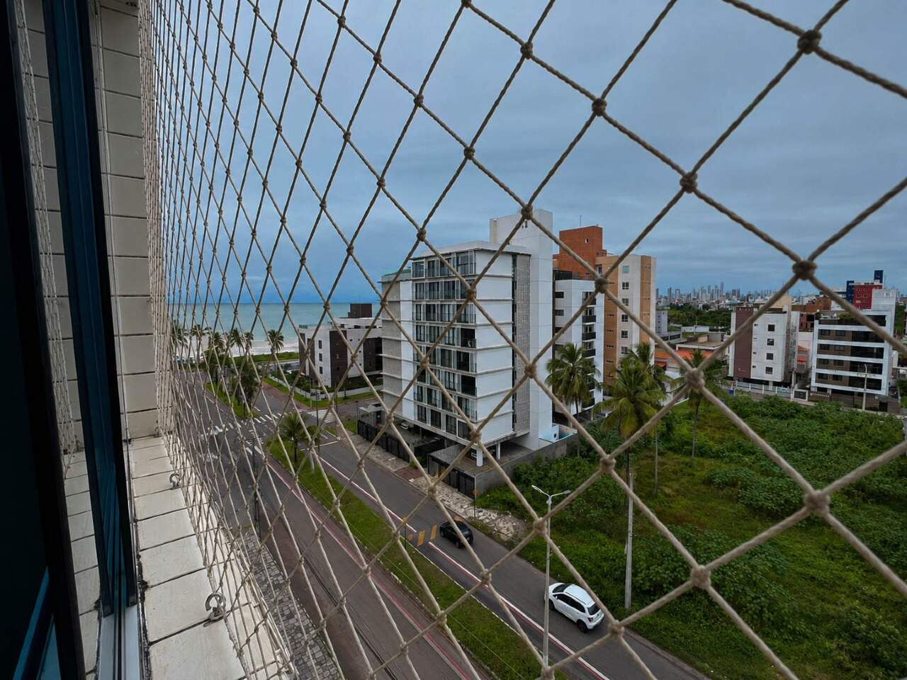 Apartamento à venda no Intermares: 