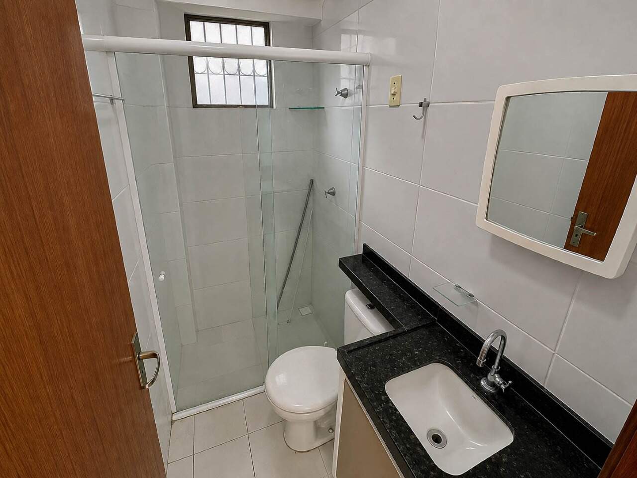 Apartamento Térreo à venda no Portal do Sol: 