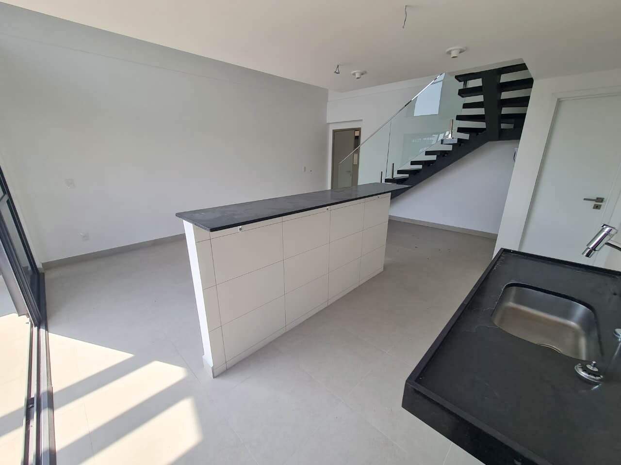 Apartamento à venda no Ponta do Seixas: 