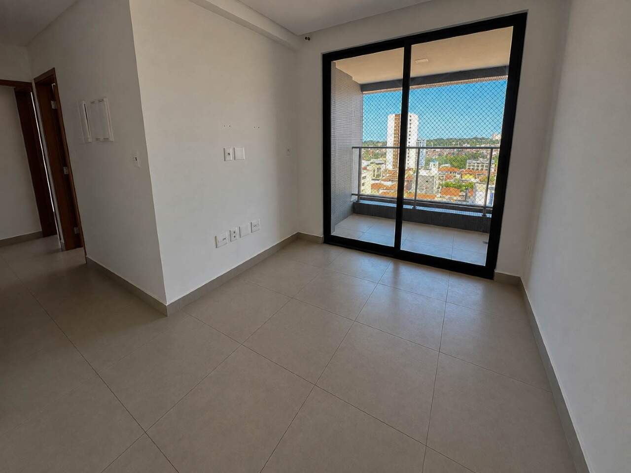 Apartamento para aluguel no Tambauzinho: 