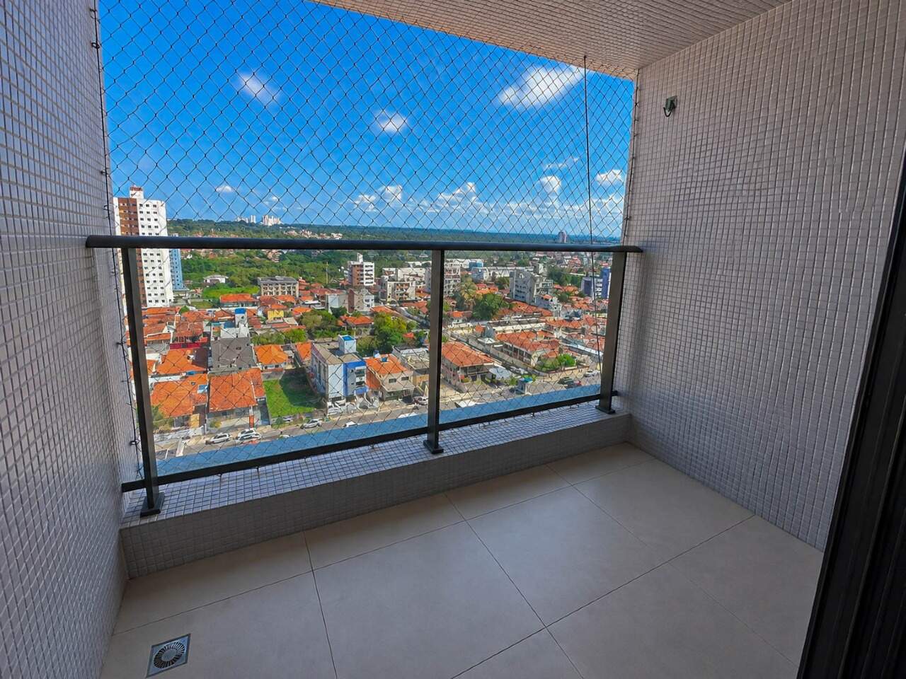 Apartamento para aluguel no Tambauzinho: 