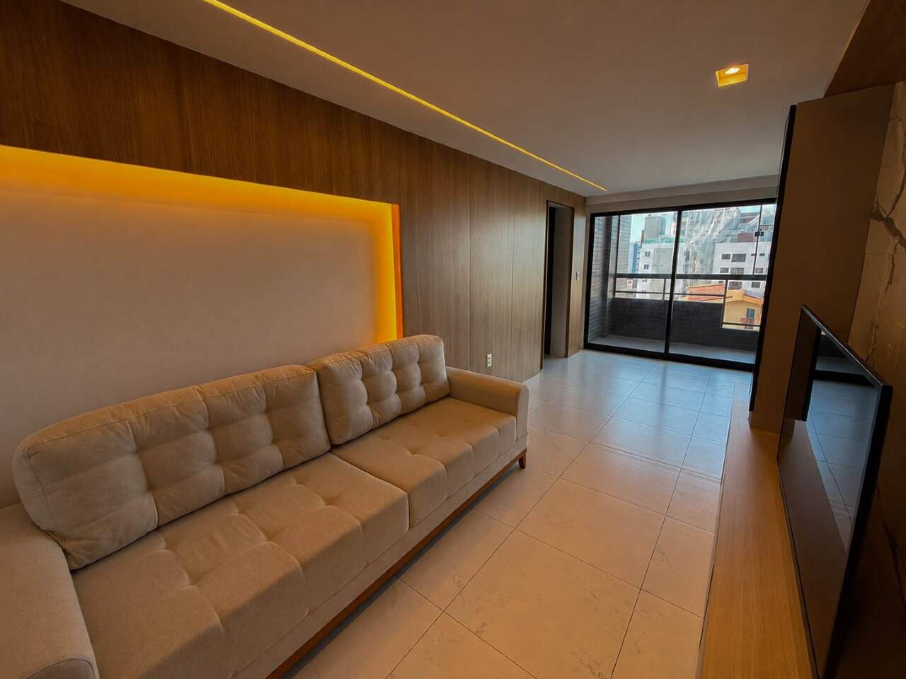 Apartamento à venda no Intermares: 