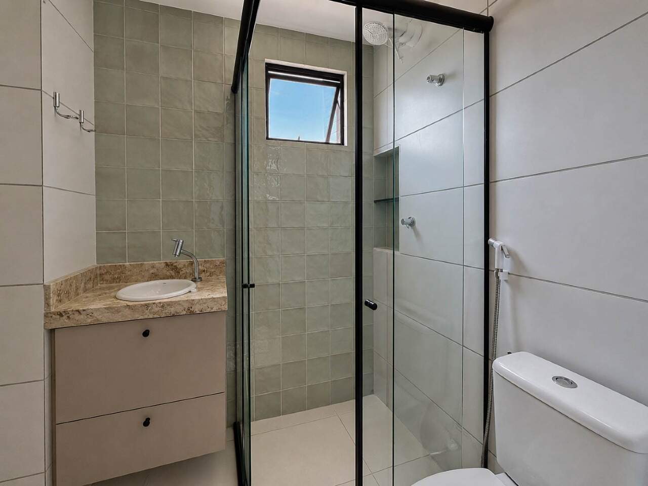 Apartamento à venda no Intermares: 