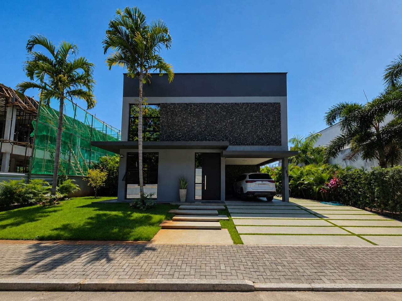 Casa em Condominio à venda no Intermares: 