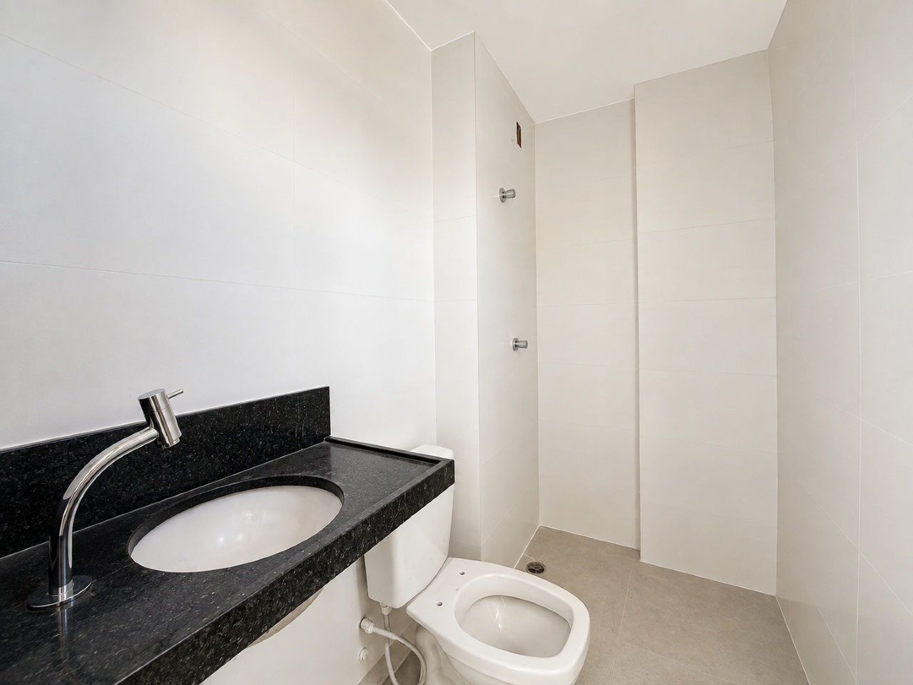 Flat à venda no Intermares: 