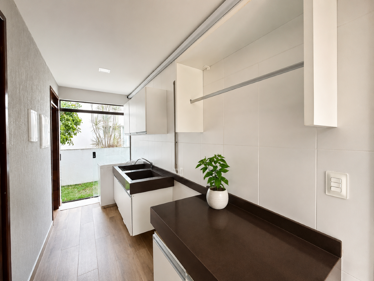 Casa em Condominio para aluguel no Portal do Sol: 