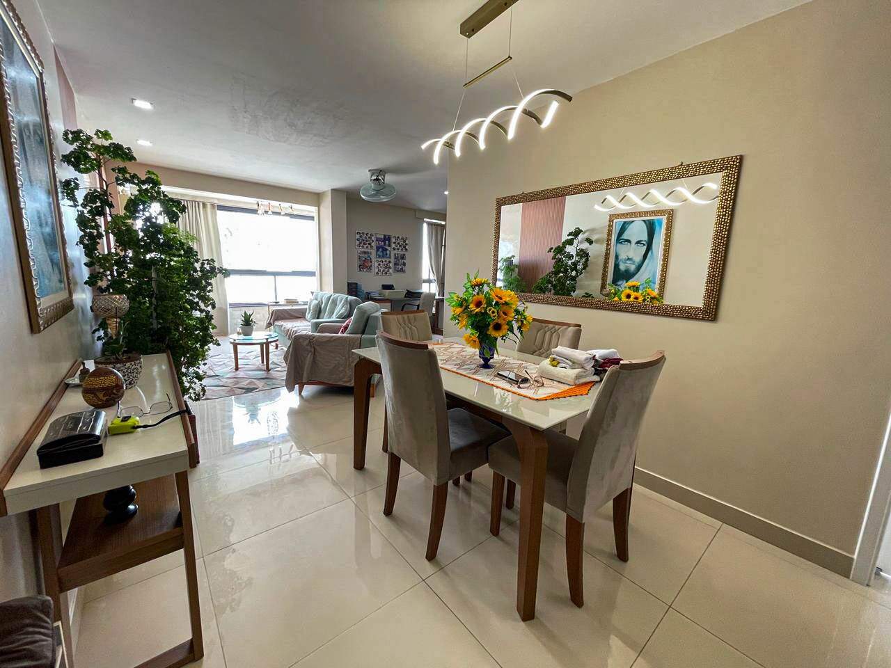 Apartamento à venda no Intermares: 