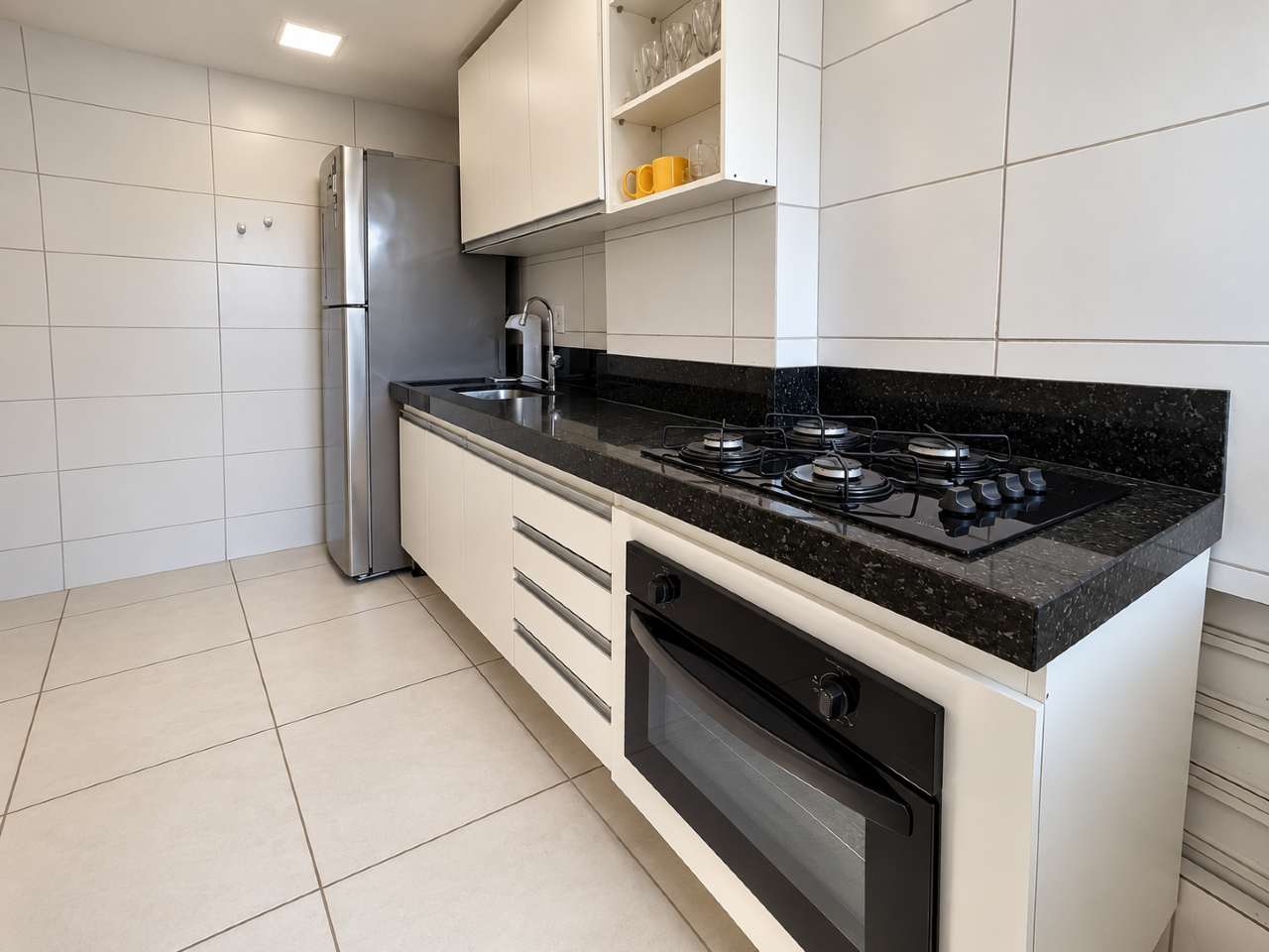 Apartamento à venda no Intermares: 