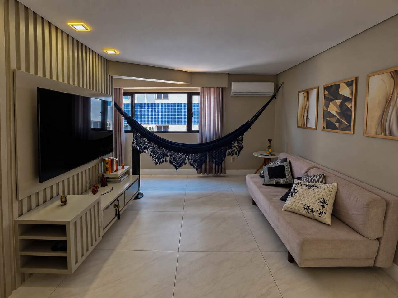 Apartamento à venda no Intermares: 