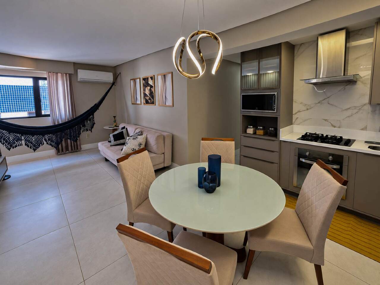 Apartamento à venda no Intermares: 