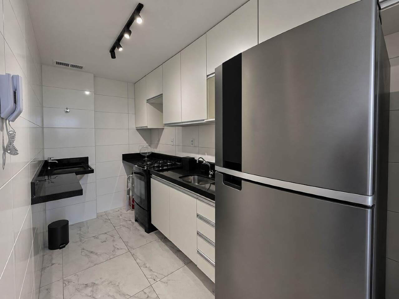 Apartamento à venda no Intermares: 