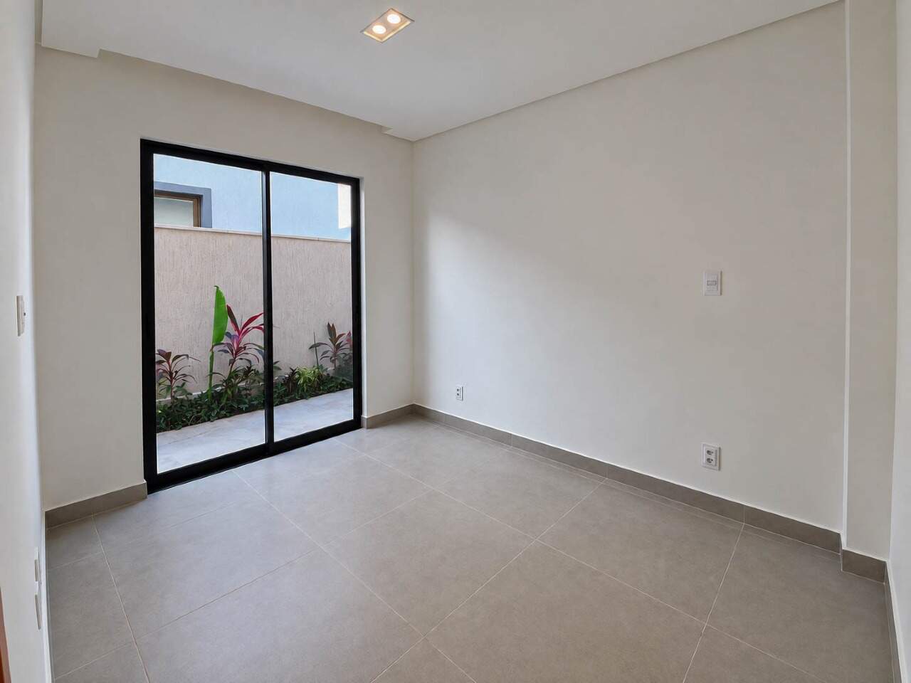 Casa em Condominio à venda no Muçumagro: 